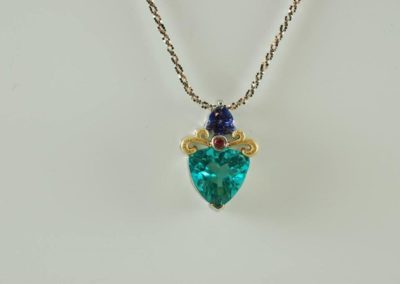 18 kt yellow and white gold necklace with apatite, pink sapphire, and tanzanite