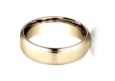 Gold wedding band