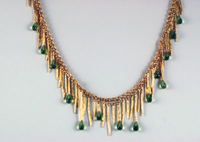 14 kt yellow gold briolette cut peridot necklace