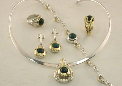 18 kt gold and sterling silver Orbis set with black onyx spheres - necklace, earrings, ring, bracelet