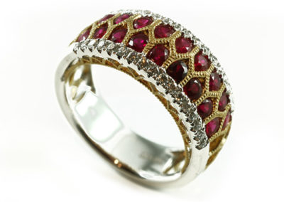 18 kt white and yellow gold ring with ruby and diamond