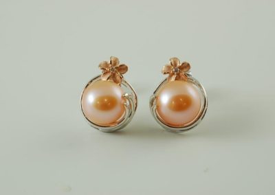 Peach freshwater pearl earrings