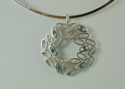 aquamarine pendant 2