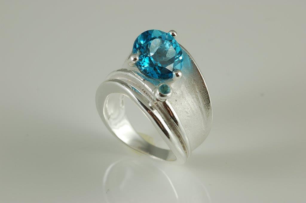 blue topaz rings