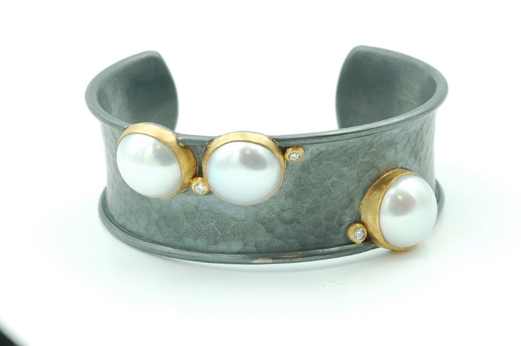 pearl bracelets