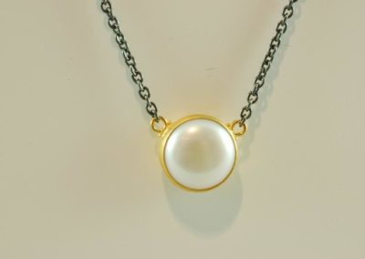 pearl pendant