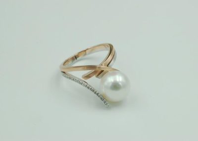 pearl ring 4