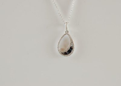 sapphire and diamond pendant