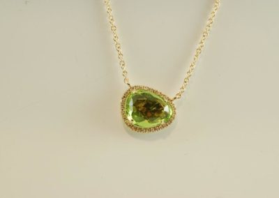 peridot pendant 2